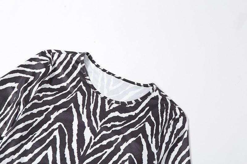 Striped print lace-up short top from Spacewallart, featuring a stylish design with horizontal stripes and a fitted silhouette.
