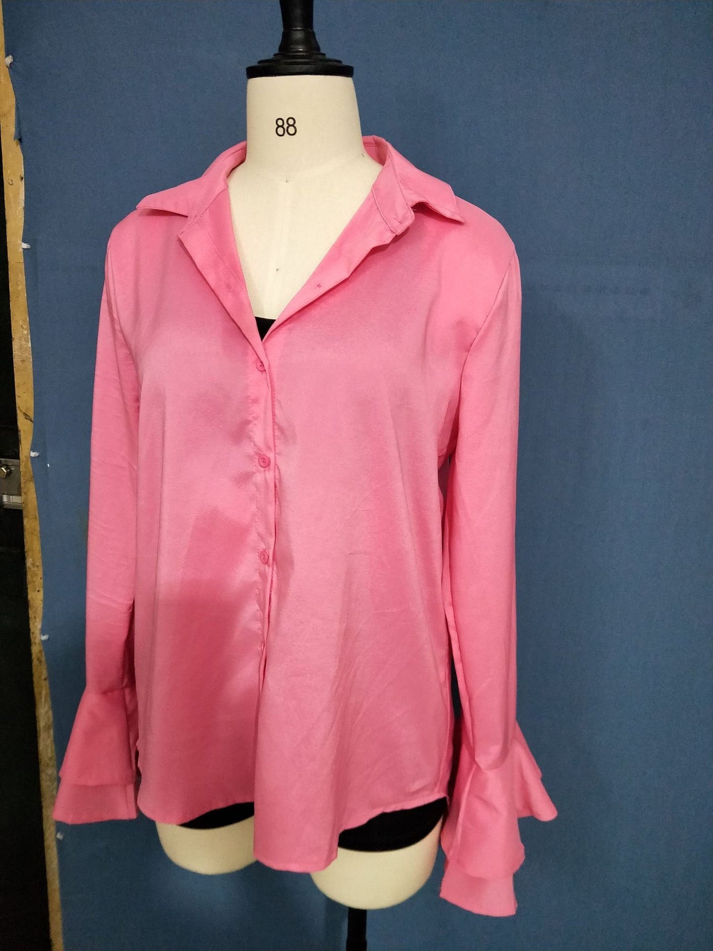 Spacewallart chiffon casual long-sleeved shirt top, lightweight and flowy with a relaxed fit, perfect for everyday wear.