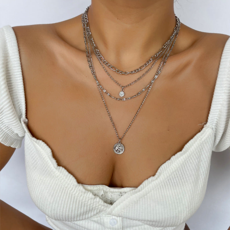 Spacewallart chunky gold necklace with bold links, stylish accessories perfect for adding a statement touch to any outfit.