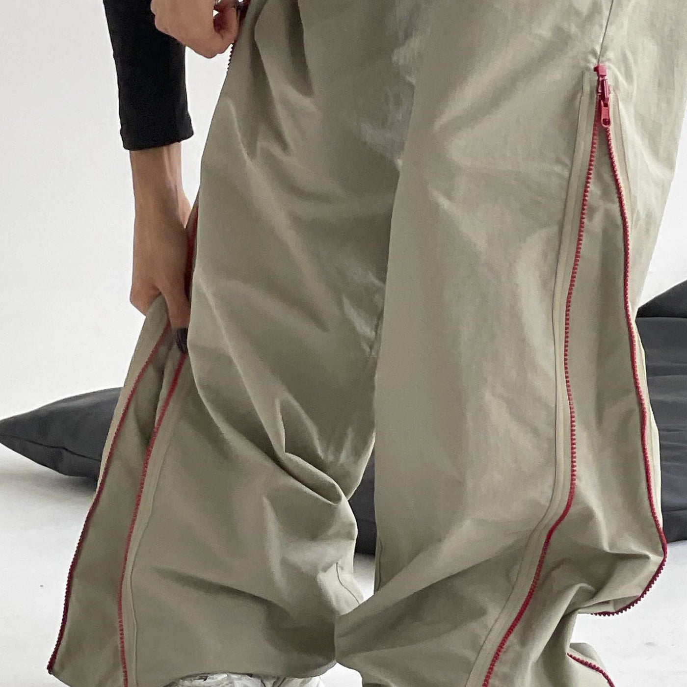Spacewallart women's loose matching trousers, relaxed-fit casual apparel with an elastic waistband and stylish design.