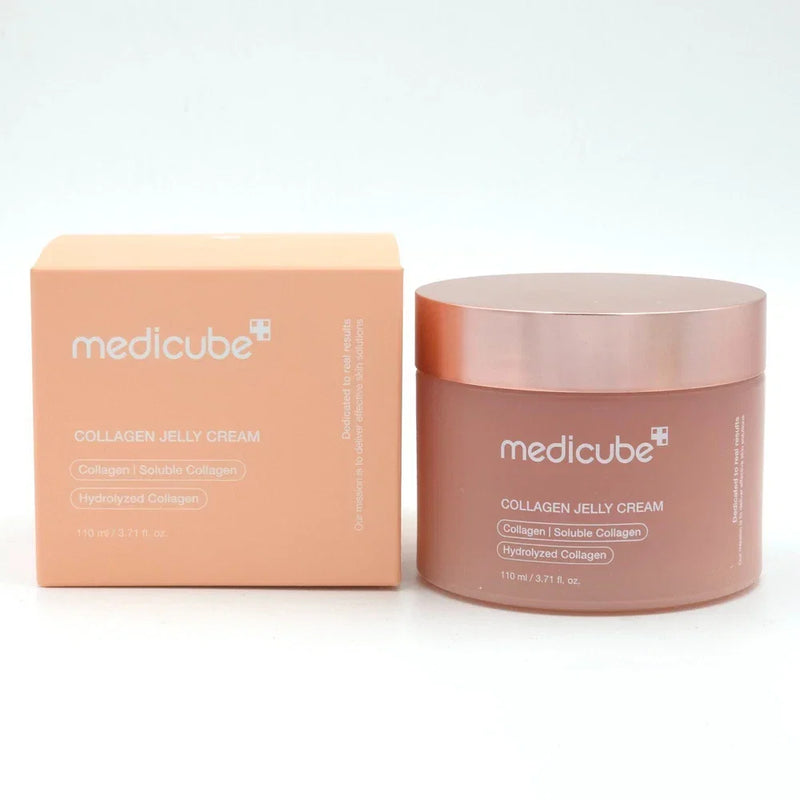MEDICUBE Collagen Jelly Cream by Spacewallart, a 110ml K-Beauty moisturizer with active collagen complex in a clear jar.