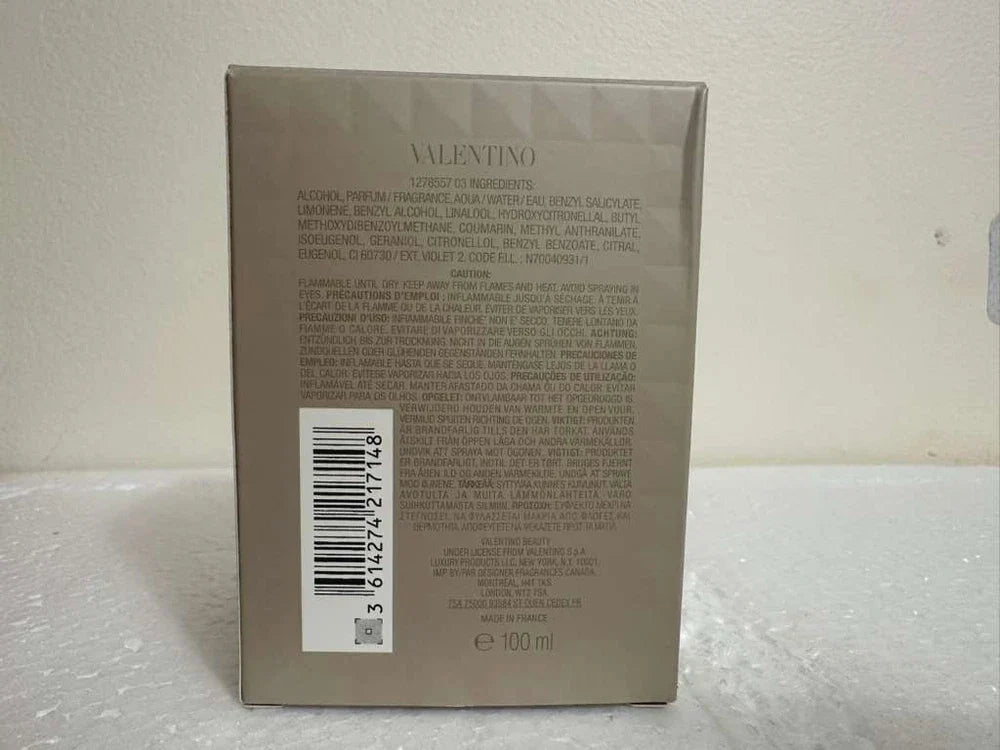 Valentino Born In Roma The Gold Donna Eau de Parfum for Women, 3.4 oz, elegant perfume bottle with gold accents.