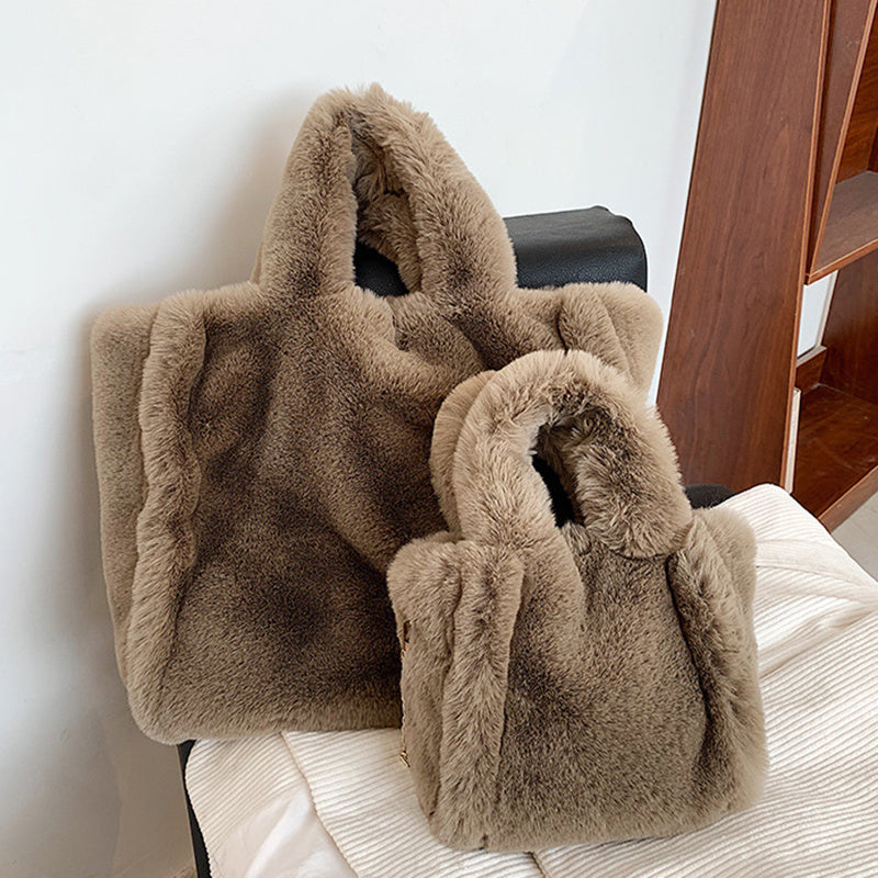 Chain plush handbag from Spacewallart featuring a soft, plush texture and a stylish chain strap for accessories and fashion.