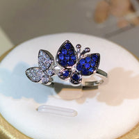 Cute fashion diamond accessories from Spacewallart featuring sparkling, stylish jewelry with shiny diamond-like details.