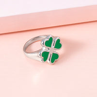Four leaf clover rings from Spacewallart, silver-colored accessories with four-leaf clover designs, perfect for luck and style.