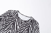 Striped print lace-up short top from Spacewallart, featuring a stylish design with horizontal stripes and a fitted silhouette.