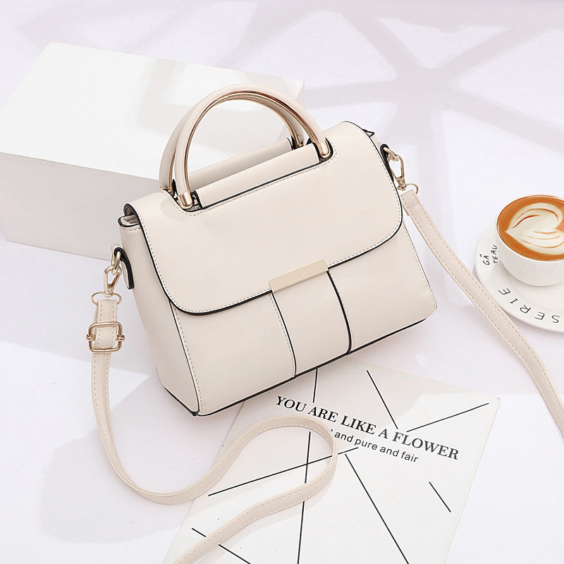 Spacewallart Trend Shoulder Messenger Bag for accessories, featuring a stylish design with adjustable strap and spacious interior.