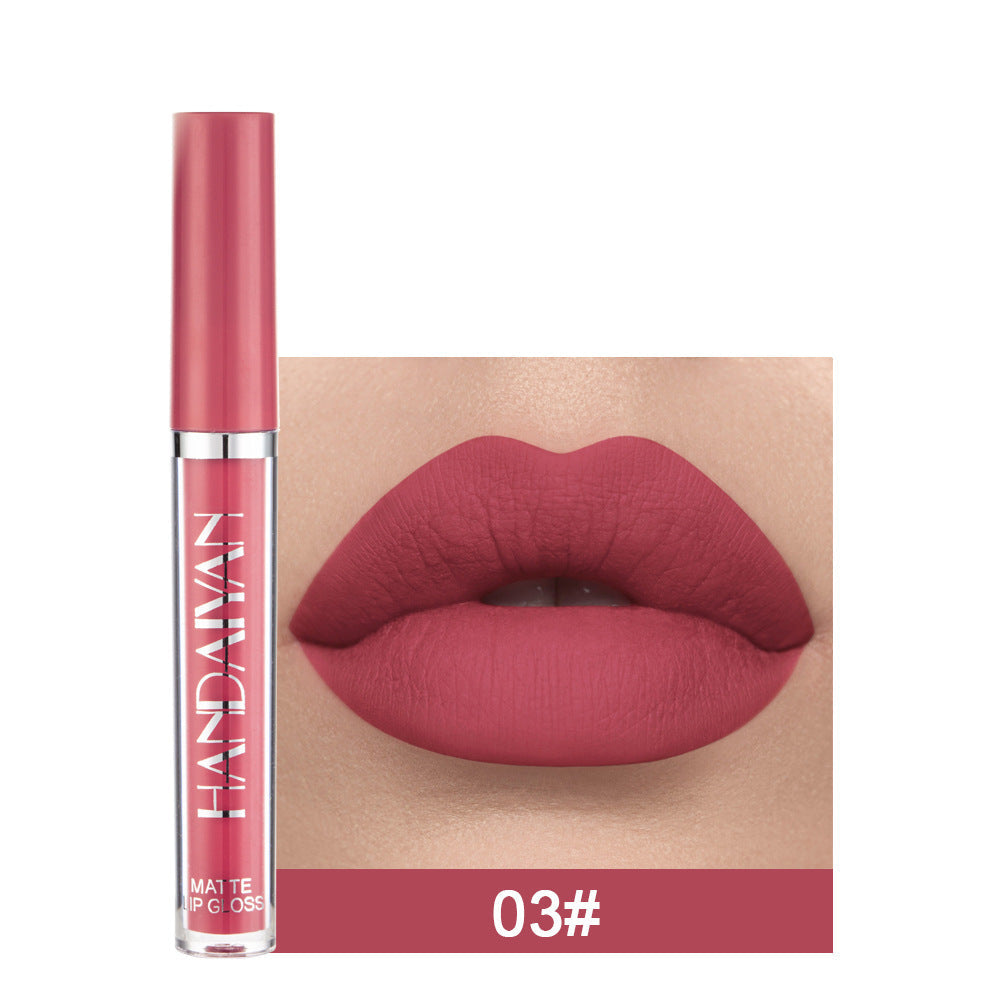 Matte non-stick cup lip gloss by Spacewallart showing a sleek, glossy lip gloss container with a matte finish and non-stick surface.