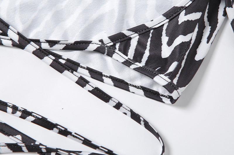 Spacewallart striped print lace-up short top with sleeveless design and bold pattern, perfect for casual summer outfits.