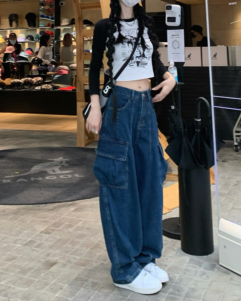 Spacewallart fashionable loose wide-leg pants, stylish and comfortable apparel with flowing fabric and wide-leg design, shown on model.