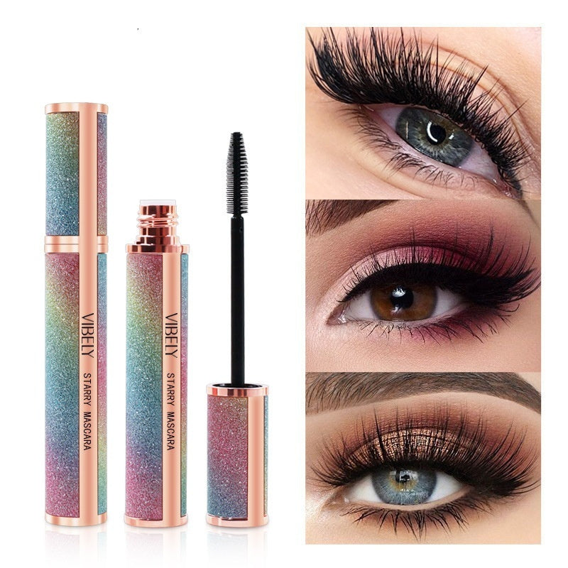 Close-up of Spacewallart's waterproof thick curling smudge beauty makeup showcasing rich, dark eyelash and eye makeup details.
