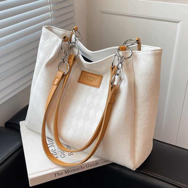 Rhombus pattern tote chain shoulder bag from Spacewallart, featuring a stylish accessories design with a geometric pattern.