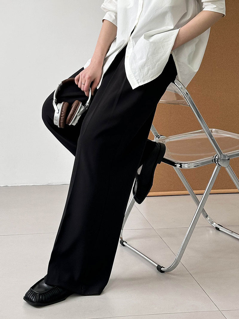 Loose retro casual pants by Spacewallart, shown in a relaxed fit with a vintage-inspired design and comfortable fabric.