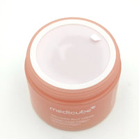 Spacewallart MEDICUBE Collagen Jelly Cream moisturizer with active collagen complex in a 110ml jar, K-Beauty skincare product.