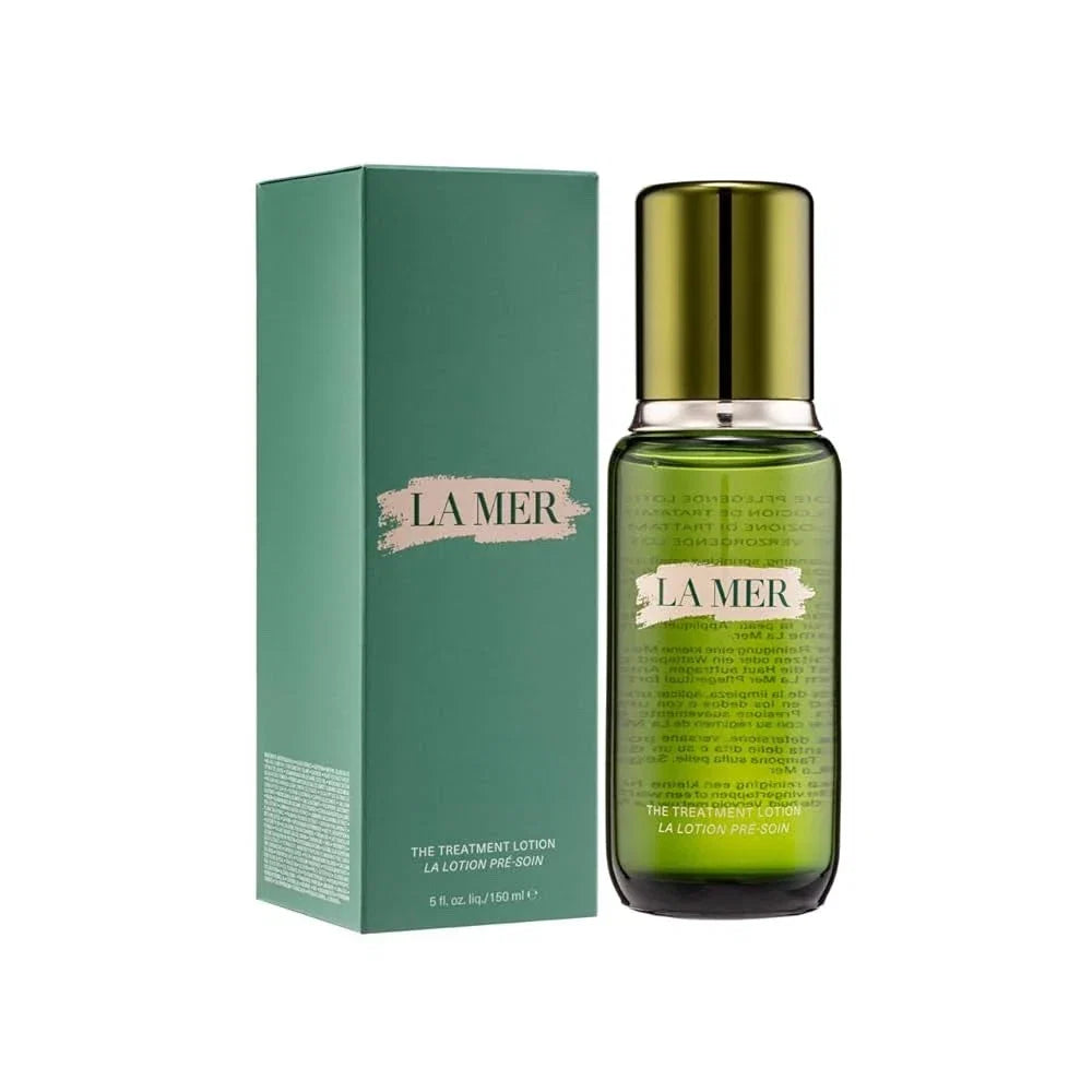 Spacewallart La Mer The Treatment Lotion in a 5 fl oz bottle, featuring sleek packaging and clear glass with a white pump dispenser.