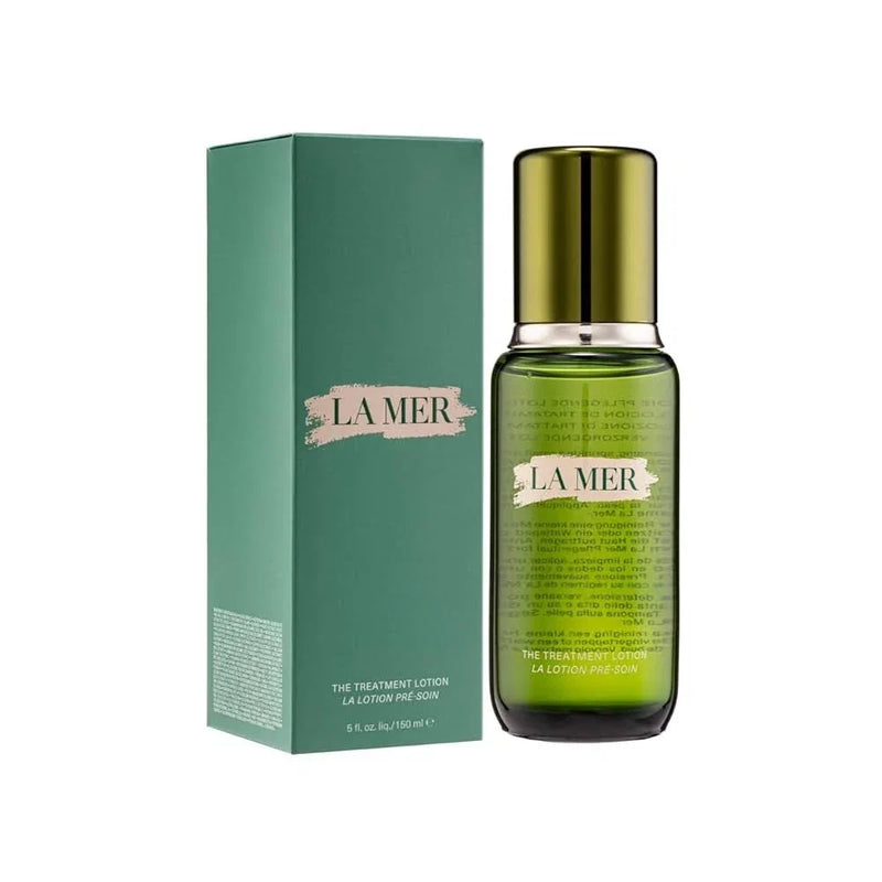 Spacewallart La Mer The Treatment Lotion in a 5 fl oz bottle, featuring sleek packaging and clear glass with a white pump dispenser.